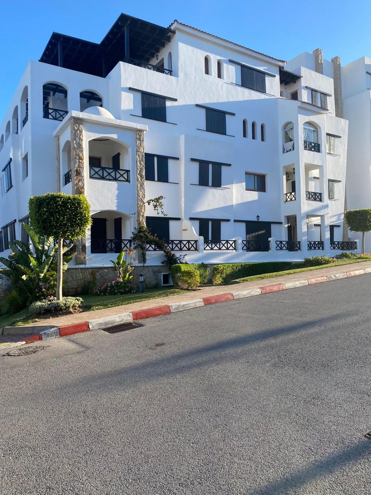 Appartement En Residence Lilacs Garden Avec Clim Et Wifi Кабо Негро Екстериор снимка
